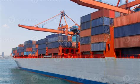 Container Ship in port 11560184 Stock Photo at Vecteezy