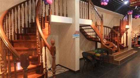 现代室内美步原木楼梯图装饰装修素材免费下载(图片编号:9027950)-六图网