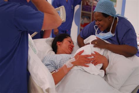 5 Things Midwives Do Best - Mothering