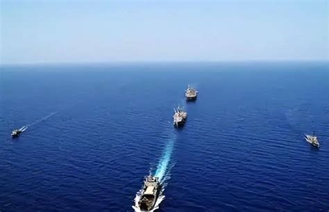 视频来了！中美战舰南海对峙视频曝光！_凤凰网