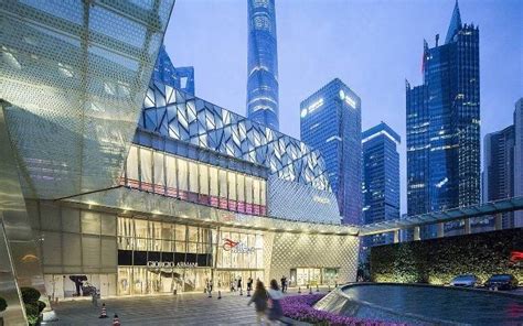 上海5个超大型购物Mall的定位和发展，你最看好谁？ - 知乎