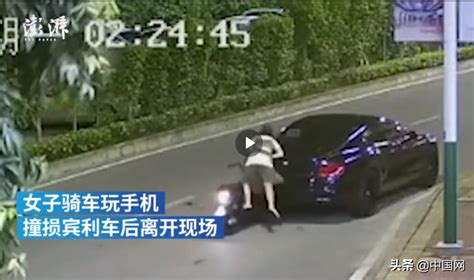 两车15秒内先后撞同一女子均逃逸，其中一人曾下车查看_凤凰网视频_凤凰网