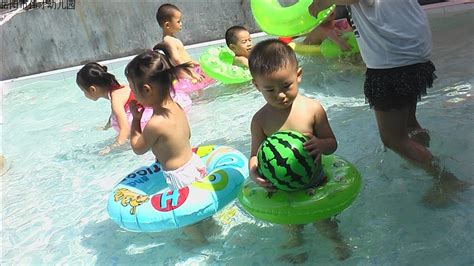 【推荐】成都儿童游泳培训班2017自强暑期少儿游泳夏令营报名