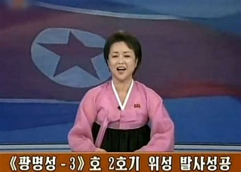 朝鲜女主播李春姬铿锵播报朝鲜成功发射卫星