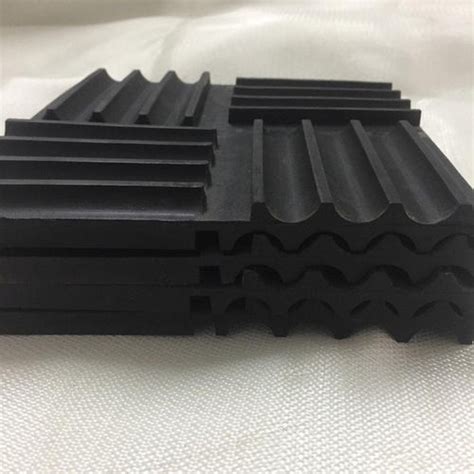 橡胶垫块 减震橡胶块 桥梁支座厂家 橡胶防撞块厂家 来图来样生产定制橡胶垫块|价格|厂家|多少钱-全球塑胶网