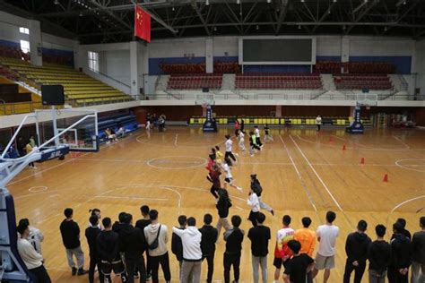 体育学院顺利举办2021年晋升江西省篮球一级裁判员、初级教练员培训班