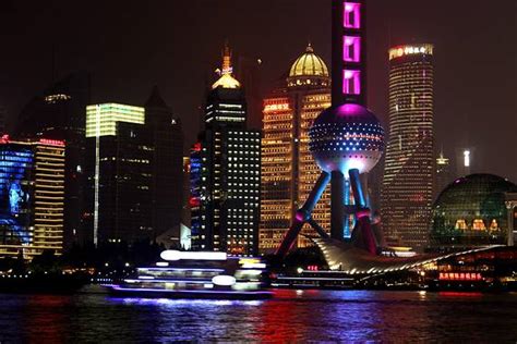 上海旅游网红打卡景点，上海网红打卡地必去的五个地方