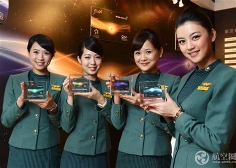 这8家国内航空的空姐颜值撑起了一片天，甩其他航空100条街！|空姐|航空公司|西藏_新浪新闻