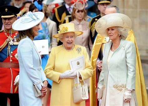 复活节将至，皇室家庭在加冕典礼前的团聚，凯特王妃喜提新任务|英国_新浪新闻