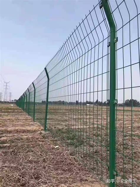 护栏厂家云纹护栏市政锌钢机非道路隔离栏中央围栏中式定制栏杆-阿里巴巴
