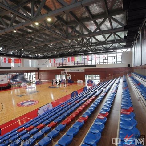 江苏常州高级中学体育馆运动木地板翻新案例