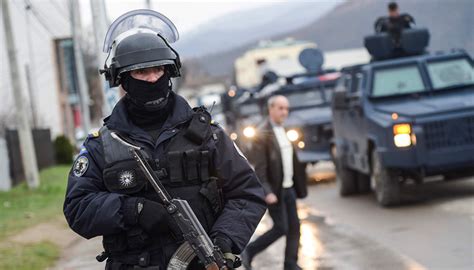 科索沃“打黑”抓了俄罗斯人，塞尔维亚军队进入战备状态|界面新闻 · 天下