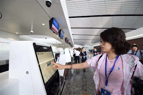 上海虹桥机场T1航站楼全面启用：从值机到登机全程自助刷证、刷脸通行