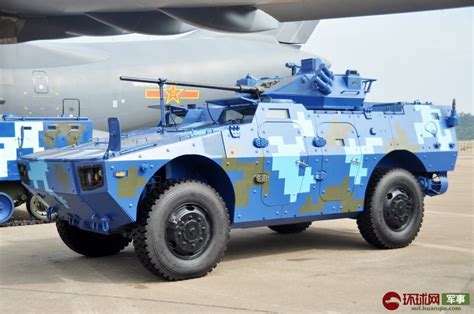 独家丨新型轮式装甲车列装中国空降兵