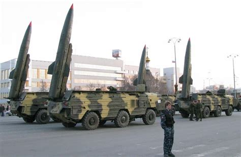 “圆点-U”战术导弹，具备高精确打击性能，乌克兰的致命武器！|致命武器|圆点|战术导弹_新浪新闻