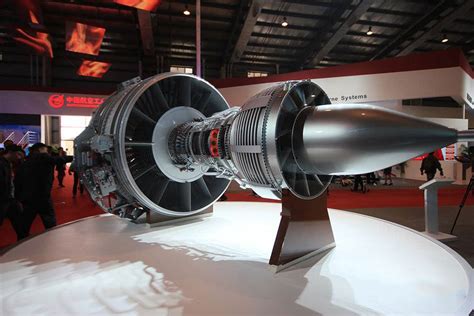 推力35吨！中国造出新型航空发动机性能世界一流_凤凰网