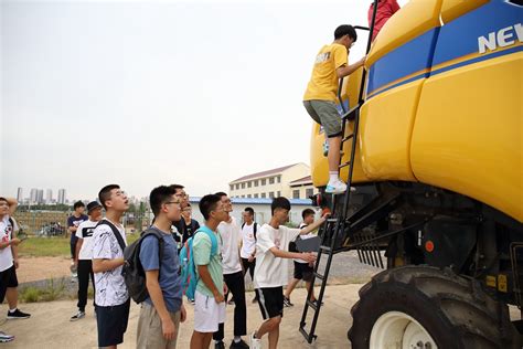 全国春耕生产农机化技术培训班暨“机器换人”推进活动在浙江举办