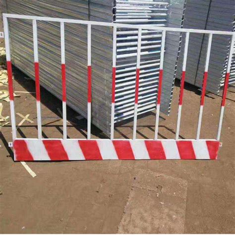 基坑护栏现货 基坑护栏厂家直销 建筑施工护栏1.2*2m-阿里巴巴
