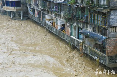 黄河今年第2号洪水出现 兰州段水位上涨_手机凤凰网