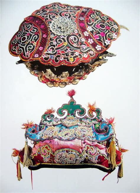 【前沿】《广州博物馆藏丝织品》出版 打开五彩斑斓的美丽