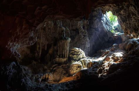 洞穴爱好者探险英国最大洞穴 - 神秘的地球 科学|自然|地理|探索