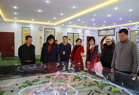 西藏林芝职业技术学校到我校学习交流_成都市工程职业技术学校