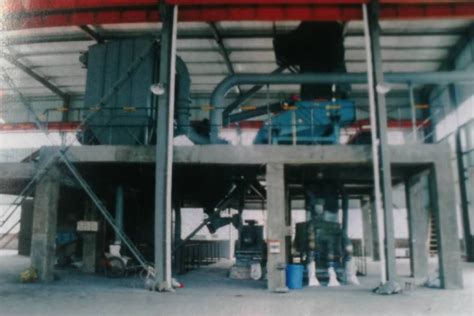 新疆专业的CXFD880型对撞冲旋粉碎机订制-诸暨市博雅机械设备厂