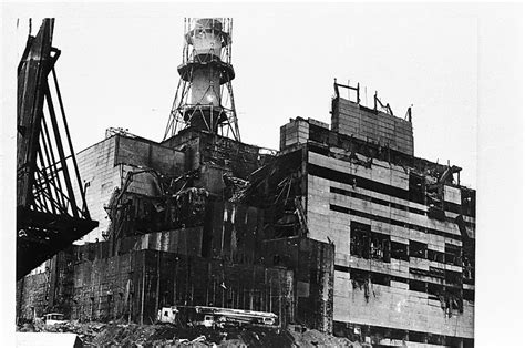 摄影师深入到切尔诺贝利核事故现场 拍摄了这些惊心动魄的照片 - 派谷照片修复翻新上色