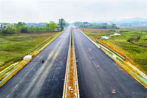 柳州经合山至南宁高速公路计划7月通车_广西交建集团项目管理有限公司