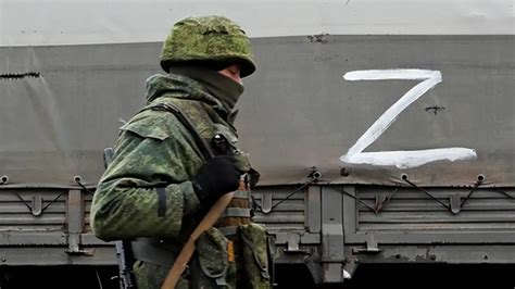 俄军在哈尔科夫州实施打击 消灭250名敌军_凤凰网