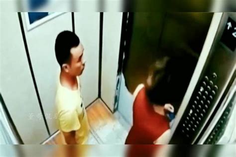 男子尾随女子进电梯，5秒后挟持女子，不料却被打出去_女子_电梯_男子