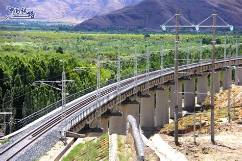 西藏高等级公路首次对货运车辆开放试运行 第一商用车网 cvworld.cn