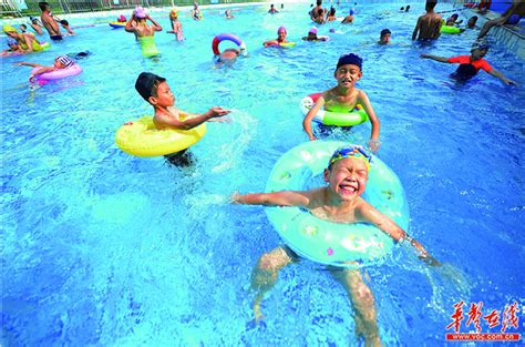 2021年湖南省大学生游泳比赛在我院隆重举行-湖南师范大学体育学院