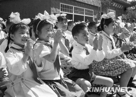 历史老照片：见证新中国不同时期的儿童节