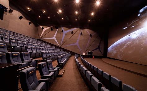 中影星美国际影城盛大开业，《战狼2》超33.92亿-祥聚座椅