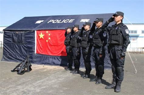 “中国武警部队”和“中国解放军”人数哪个多? 看看这4个数字!