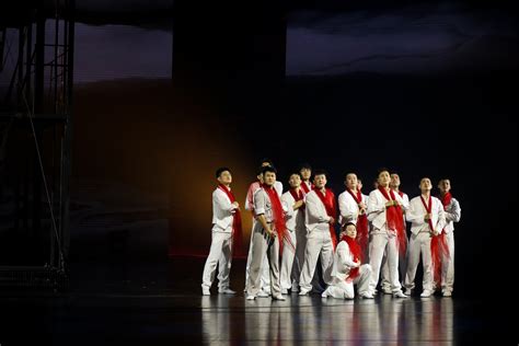 吉林市歌舞团原创民族舞剧《红旗》参评第十七届文华奖
