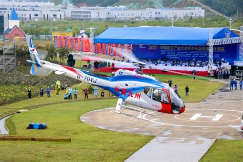 嘉兴市应急救援直升机开展嘉兴港区海岸线巡查