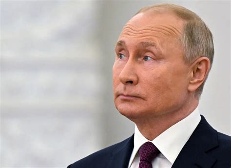 俄美总统通话，普京发出警告：美对俄大规模制裁可能导致两国关系全面破裂_手机新浪网