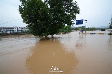 图文：四川渠县遭遇洪灾袭击 城区水深达10余米 (4)--时政--人民网