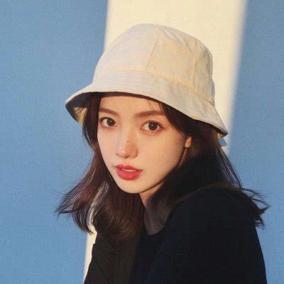 女生非主流头像戴帽子
