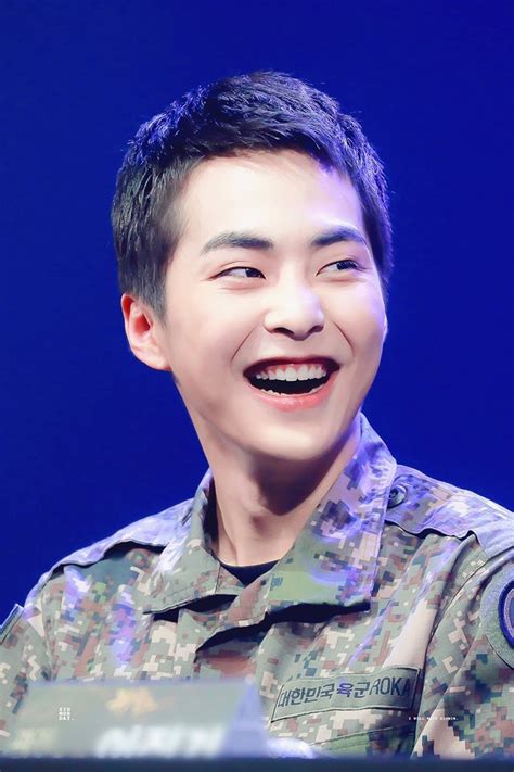 金珉锡(XIUMIN)图片