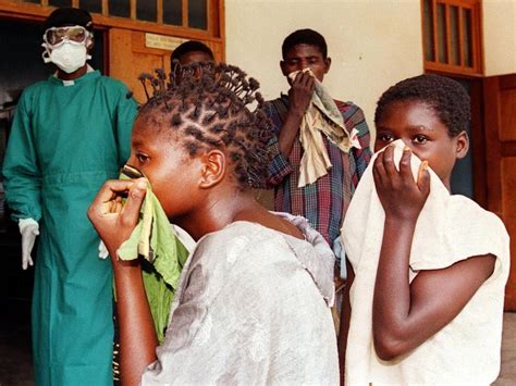 埃博拉病毒西非肆虐 各国如何应对- Micro Reading