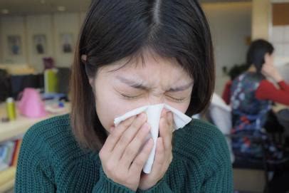 鼻塞、咳嗽……如何辨别感冒还是“二阳”？“二阳”后吃什么药？_澎湃号·媒体_澎湃新闻-The Paper