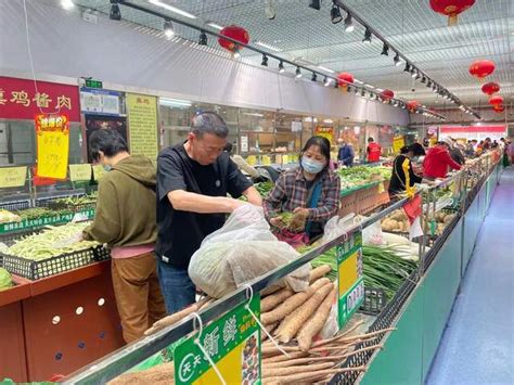 安徽淮南：新鲜蔬菜驰援上海-人民图片网