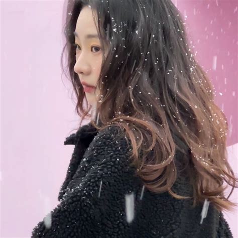 张艺凡甜美女生图片头像