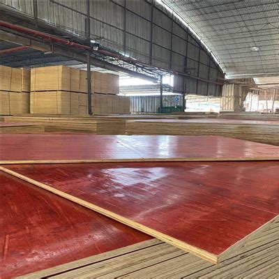 不脱胶的桉木建筑小红板厂家批发价格 海口工地指定用建筑模板-阿里巴巴
