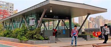 深圳地铁14号线布吉站有几个出入口 - 深圳本地宝