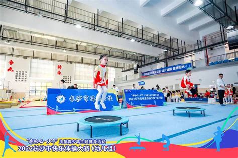 体操男团中国获得铜牌，日本夺冠 - 封面新闻