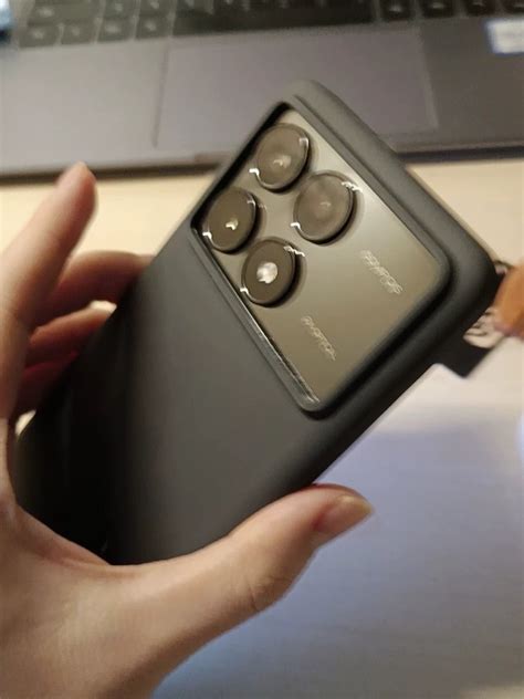 小米K70 Pro安卓手机怎么样 Redmi K70Pro红米k70pro手机官方旗舰店小米手机小米k70pro骁龙8Gen3澎湃OS_什么值得买